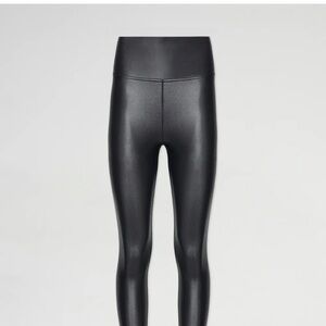 Carbon 38 High Rise 7/8 Legging in Takara Shine